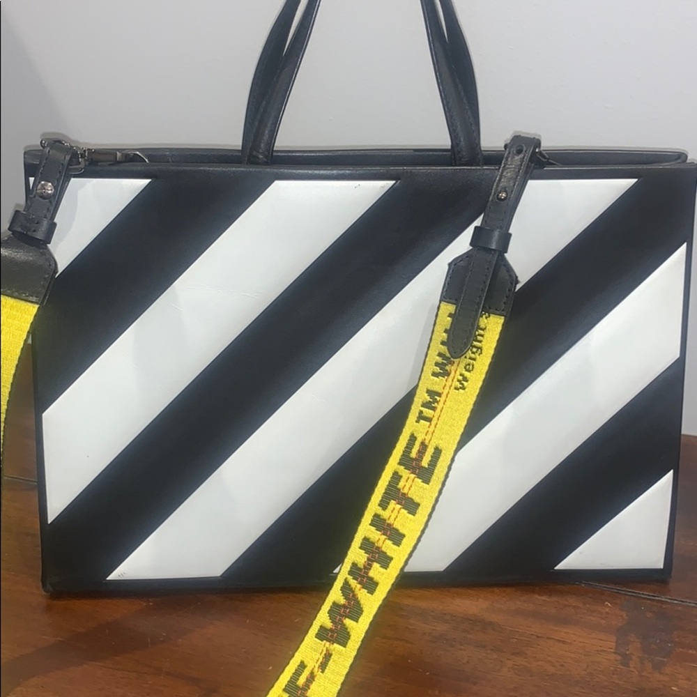 OFF-White Diagonal-Stripe Box Tote Bag
